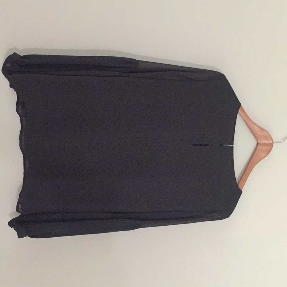 Express Top- Like New! Only Worn 2x! - image 5